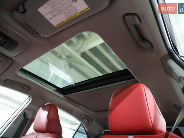 Белый Тойота Камри, объемом двигателя 3.46 л и пробегом 57 тыс. км за 36000 $, фото 1 на Automoto.ua