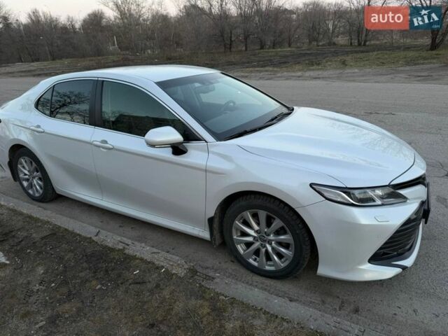 Білий Тойота Камрі, об'ємом двигуна 2.49 л та пробігом 150 тис. км за 22000 $, фото 1 на Automoto.ua