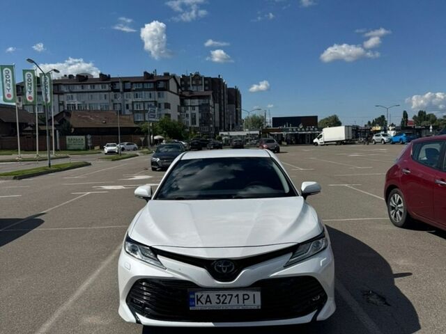 Белый Тойота Камри, объемом двигателя 2.49 л и пробегом 95 тыс. км за 29499 $, фото 1 на Automoto.ua
