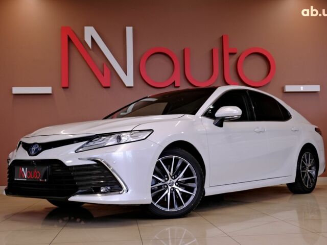 Тойота Камри 2021 в Одессе на Automoto.ua Белый Тойота Камри, объемом двигателя 2.5 л и пробегом 46 тыс. км за 29900 $, фото 1 на Automoto.ua