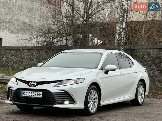 Білий Тойота Камрі, об'ємом двигуна 2.49 л та пробігом 46 тис. км за 27800 $, фото 1 на Automoto.ua