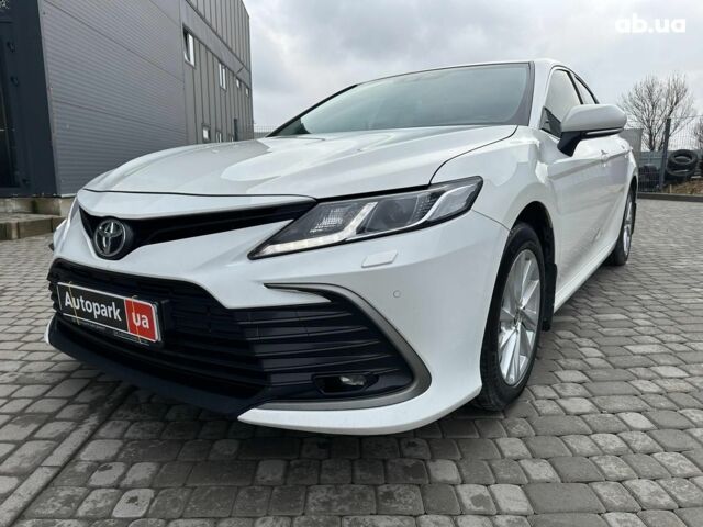 Белый Тойота Камри, объемом двигателя 2.5 л и пробегом 190 тыс. км за 23190 $, фото 1 на Automoto.ua