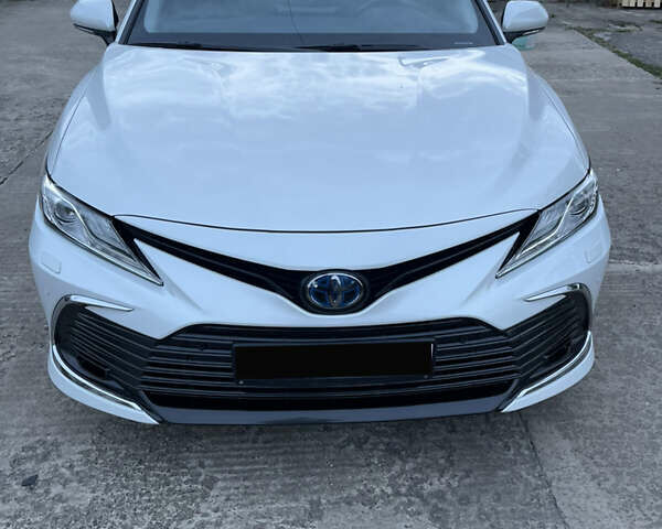 Тойота Камри 2021 в Одессе на Automoto.ua Белый Тойота Камри, объемом двигателя 2.49 л и пробегом 67 тыс. км за 32777 $, фото 1 на Automoto.ua