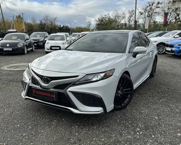 Білий Тойота Камрі, об'ємом двигуна 2.49 л та пробігом 24 тис. км за 36000 $, фото 1 на Automoto.ua