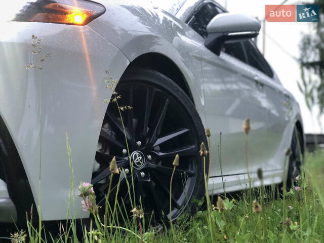 Білий Тойота Камрі, об'ємом двигуна 2.5 л та пробігом 2 тис. км за 44000 $, фото 1 на Automoto.ua