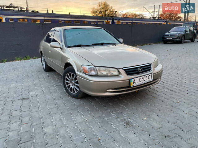 Бежевый Тойота Камри, объемом двигателя 2.2 л и пробегом 250 тыс. км за 2999 $, фото 1 на Automoto.ua