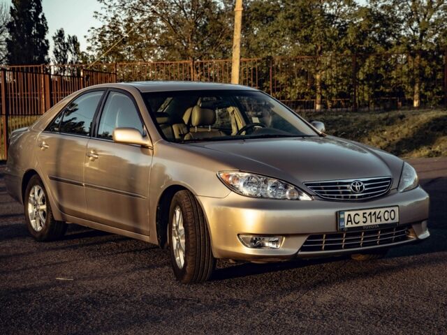 Бежевий Тойота Камрі, об'ємом двигуна 3 л та пробігом 212 тис. км за 5900 $, фото 1 на Automoto.ua