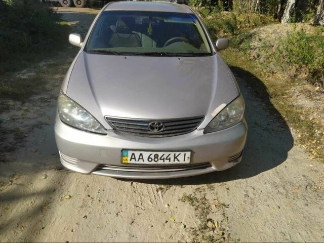 Бежевий Тойота Камрі, об'ємом двигуна 2.4 л та пробігом 270 тис. км за 3643 $, фото 1 на Automoto.ua