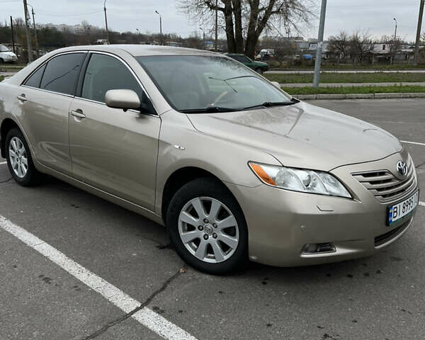 Бежевий Тойота Камрі, об'ємом двигуна 3.46 л та пробігом 224 тис. км за 8800 $, фото 1 на Automoto.ua