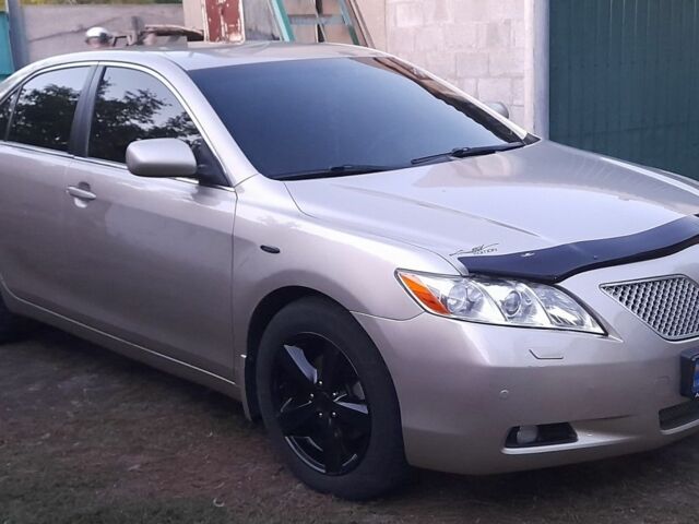 Бежевый Тойота Камри, объемом двигателя 2.4 л и пробегом 205 тыс. км за 7400 $, фото 1 на Automoto.ua