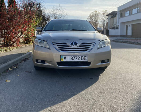 Бежевый Тойота Камри, объемом двигателя 3.46 л и пробегом 348 тыс. км за 8500 $, фото 1 на Automoto.ua