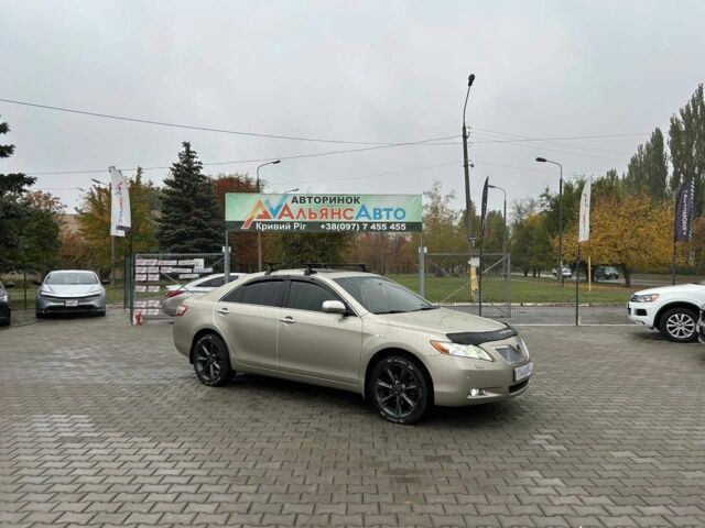 Тойота Камри 2008 в Кривом Роге на Automoto.ua Бежевый Тойота Камри, объемом двигателя 2.4 л и пробегом 193 тыс. км за 8999 $, фото 1 на Automoto.ua