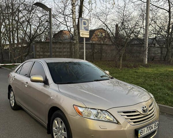 Бежевый Тойота Камри, объемом двигателя 2.4 л и пробегом 90 тыс. км за 11500 $, фото 1 на Automoto.ua
