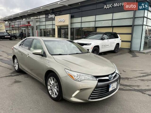 Бежевый Тойота Камри, объемом двигателя 2.5 л и пробегом 133 тыс. км за 12999 $, фото 1 на Automoto.ua