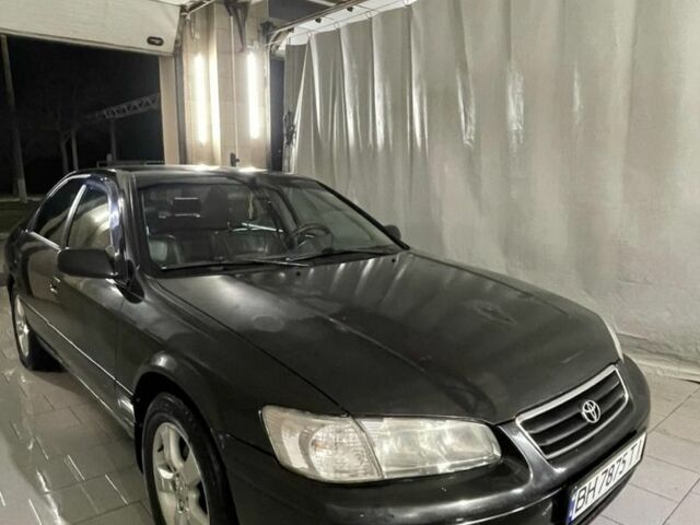 Черный Тойота Камри, объемом двигателя 2.2 л и пробегом 245 тыс. км за 3200 $, фото 1 на Automoto.ua
