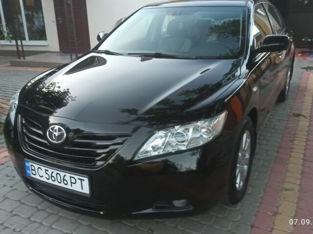 Черный Тойота Камри, объемом двигателя 2.4 л и пробегом 236 тыс. км за 7800 $, фото 1 на Automoto.ua