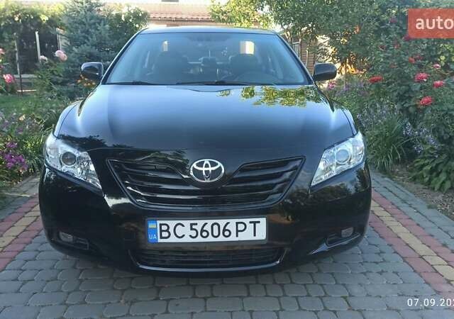 Чорний Тойота Камрі, об'ємом двигуна 2.36 л та пробігом 249 тис. км за 8150 $, фото 1 на Automoto.ua