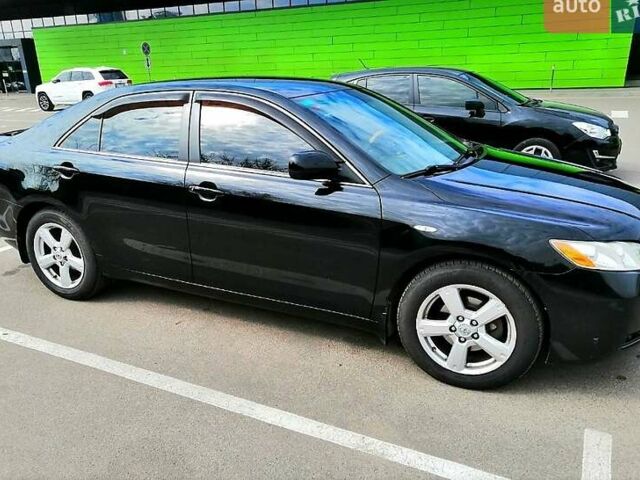 Чорний Тойота Камрі, об'ємом двигуна 3.5 л та пробігом 145 тис. км за 10500 $, фото 1 на Automoto.ua