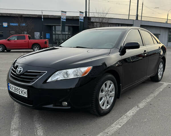 Чорний Тойота Камрі, об'ємом двигуна 3.46 л та пробігом 270 тис. км за 8500 $, фото 1 на Automoto.ua