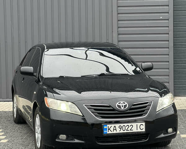 Черный Тойота Камри, объемом двигателя 2.36 л и пробегом 270 тыс. км за 7200 $, фото 1 на Automoto.ua