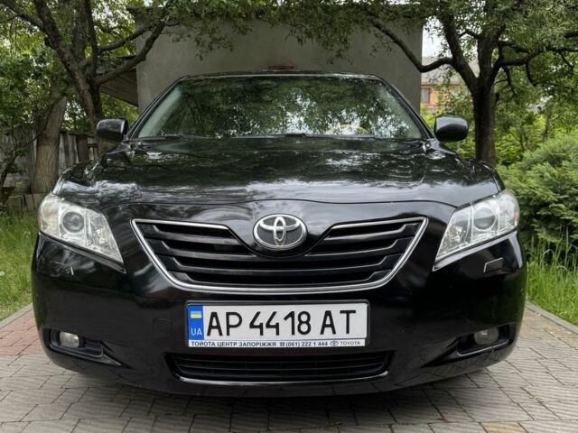 Черный Тойота Камри, объемом двигателя 3.5 л и пробегом 370 тыс. км за 9500 $, фото 1 на Automoto.ua