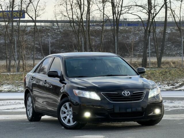 Чорний Тойота Камрі, об'ємом двигуна 2.4 л та пробігом 199 тис. км за 6950 $, фото 1 на Automoto.ua