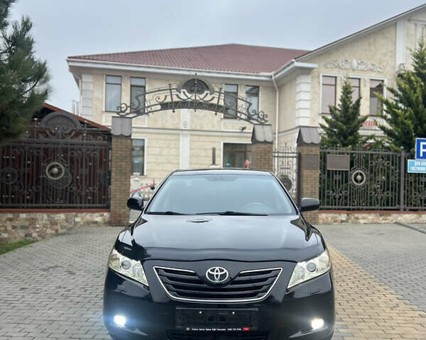 Черный Тойота Камри, объемом двигателя 3.5 л и пробегом 281 тыс. км за 8100 $, фото 1 на Automoto.ua