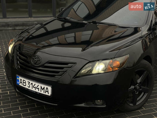 Чорний Тойота Камрі, об'ємом двигуна 2.36 л та пробігом 300 тис. км за 6900 $, фото 1 на Automoto.ua