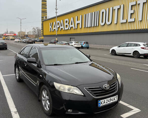Черный Тойота Камри, объемом двигателя 2.4 л и пробегом 188 тыс. км за 10299 $, фото 1 на Automoto.ua
