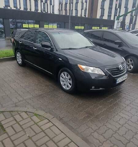 Черный Тойота Камри, объемом двигателя 2.36 л и пробегом 285 тыс. км за 9600 $, фото 1 на Automoto.ua