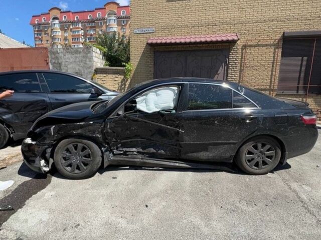 Чорний Тойота Камрі, об'ємом двигуна 3.5 л та пробігом 220 тис. км за 5950 $, фото 1 на Automoto.ua