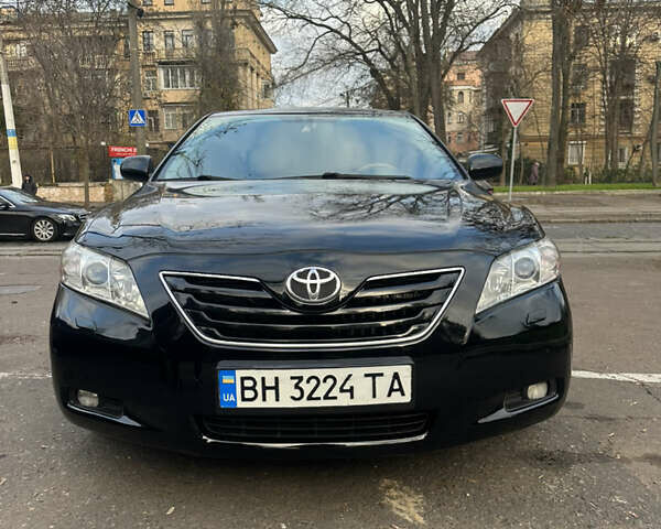 Черный Тойота Камри, объемом двигателя 3.46 л и пробегом 249 тыс. км за 8800 $, фото 1 на Automoto.ua