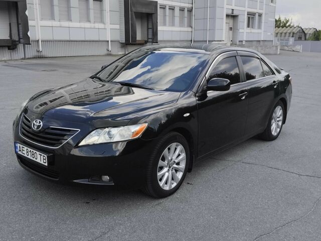 Черный Тойота Камри, объемом двигателя 3.5 л и пробегом 379 тыс. км за 8500 $, фото 1 на Automoto.ua