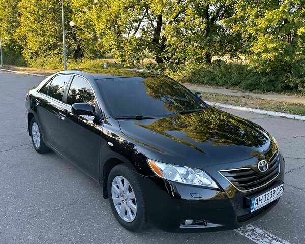 Черный Тойота Камри, объемом двигателя 0 л и пробегом 205 тыс. км за 9600 $, фото 1 на Automoto.ua