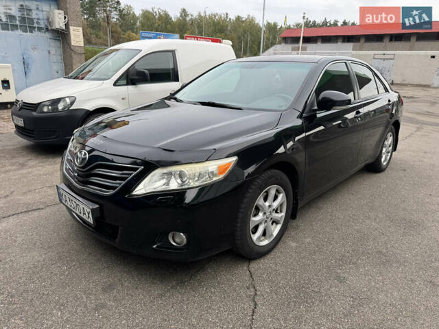 Чорний Тойота Камрі, об'ємом двигуна 2.36 л та пробігом 189 тис. км за 8200 $, фото 1 на Automoto.ua