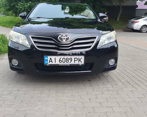 Черный Тойота Камри, объемом двигателя 3.46 л и пробегом 227 тыс. км за 10500 $, фото 1 на Automoto.ua