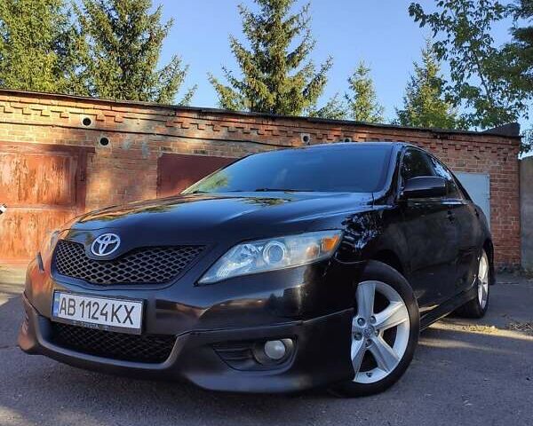 Чорний Тойота Камрі, об'ємом двигуна 2.5 л та пробігом 259 тис. км за 8900 $, фото 1 на Automoto.ua