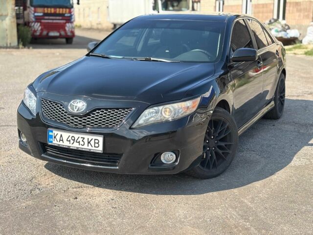 Чорний Тойота Камрі, об'ємом двигуна 2.5 л та пробігом 290 тис. км за 8200 $, фото 1 на Automoto.ua