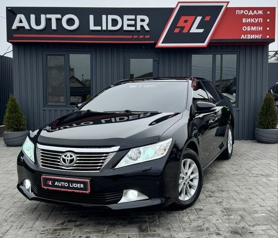 Чорний Тойота Камрі, об'ємом двигуна 2.5 л та пробігом 198 тис. км за 12900 $, фото 1 на Automoto.ua