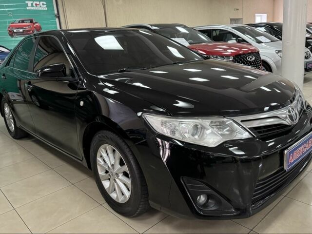 Черный Тойота Камри, объемом двигателя 2.5 л и пробегом 154 тыс. км за 9500 $, фото 1 на Automoto.ua