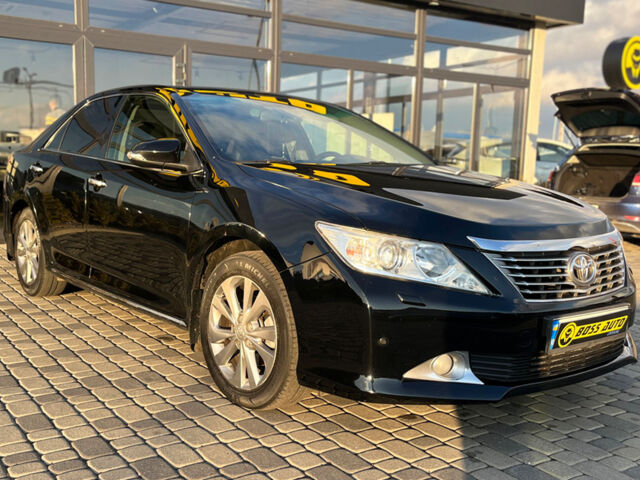 Черный Тойота Камри, объемом двигателя 2.5 л и пробегом 171 тыс. км за 12800 $, фото 1 на Automoto.ua