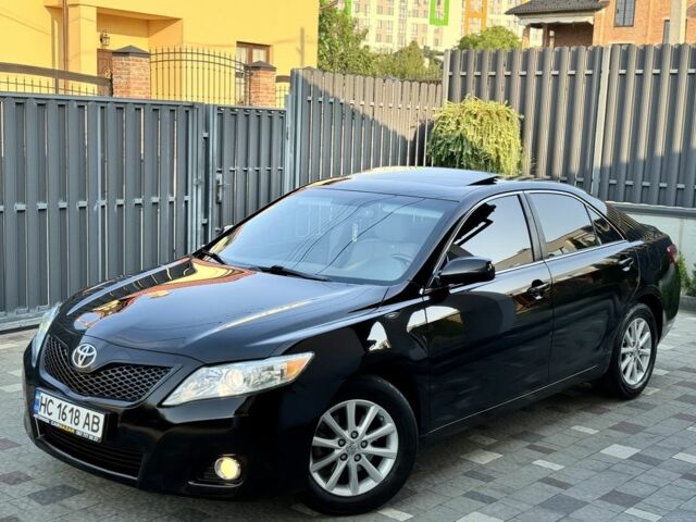 Чорний Тойота Камрі, об'ємом двигуна 2.5 л та пробігом 292 тис. км за 7942 $, фото 1 на Automoto.ua