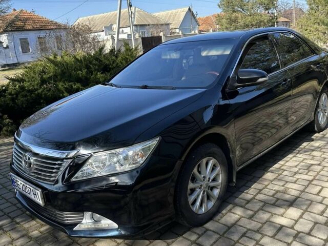 Чорний Тойота Камрі, об'ємом двигуна 2.5 л та пробігом 210 тис. км за 13600 $, фото 1 на Automoto.ua