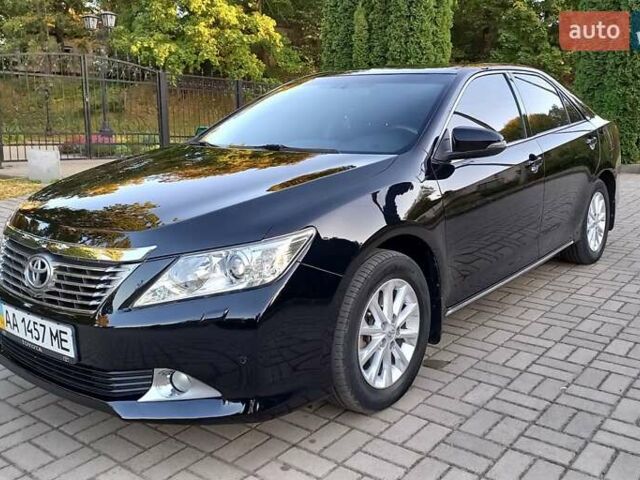 Черный Тойота Камри, объемом двигателя 2.49 л и пробегом 188 тыс. км за 12700 $, фото 1 на Automoto.ua