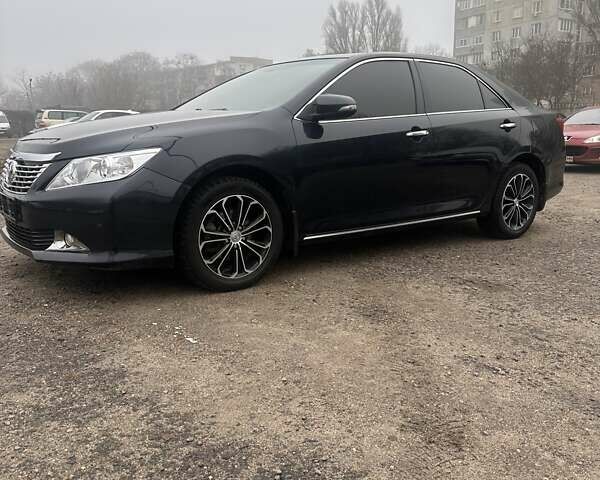 Чорний Тойота Камрі, об'ємом двигуна 0 л та пробігом 232 тис. км за 12700 $, фото 1 на Automoto.ua