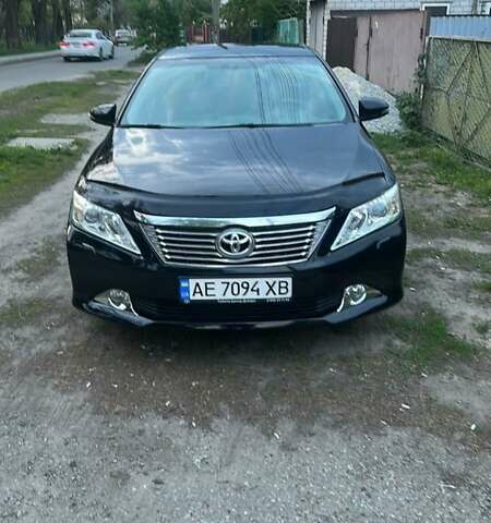 Чорний Тойота Камрі, об'ємом двигуна 2.5 л та пробігом 200 тис. км за 13500 $, фото 1 на Automoto.ua