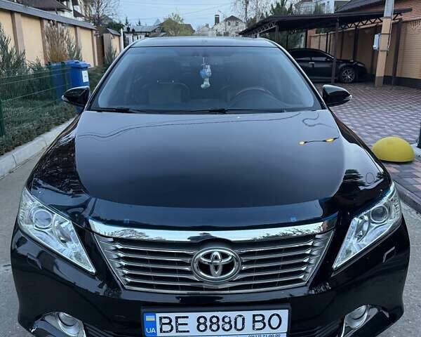Чорний Тойота Камрі, об'ємом двигуна 2.5 л та пробігом 173 тис. км за 13000 $, фото 1 на Automoto.ua