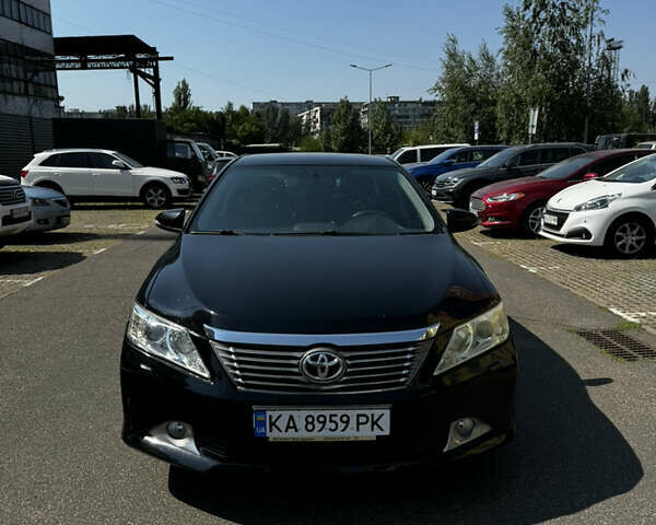 Черный Тойота Камри, объемом двигателя 2.5 л и пробегом 305 тыс. км за 13000 $, фото 1 на Automoto.ua