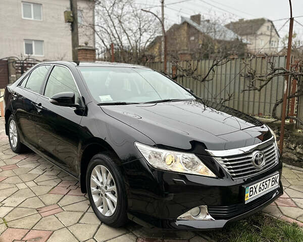 Черный Тойота Камри, объемом двигателя 2.5 л и пробегом 10 тыс. км за 21200 $, фото 1 на Automoto.ua