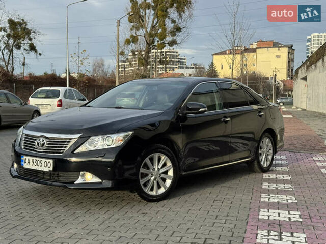 Чорний Тойота Камрі, об'ємом двигуна 2.5 л та пробігом 208 тис. км за 13700 $, фото 1 на Automoto.ua